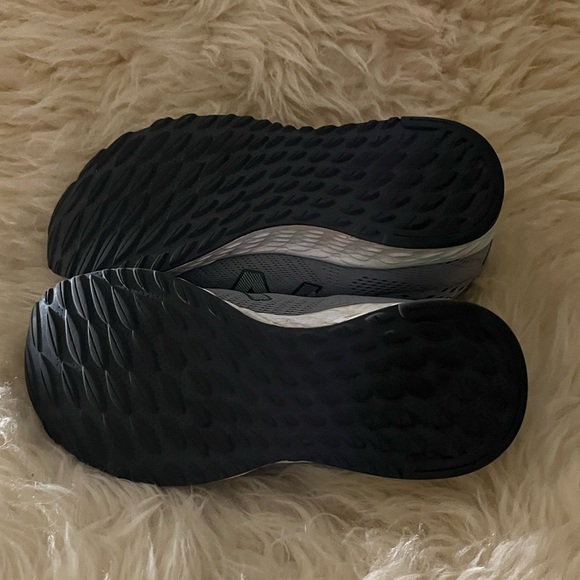 New Balance Gray/Teal Running Shoes - Picture 5 of 8